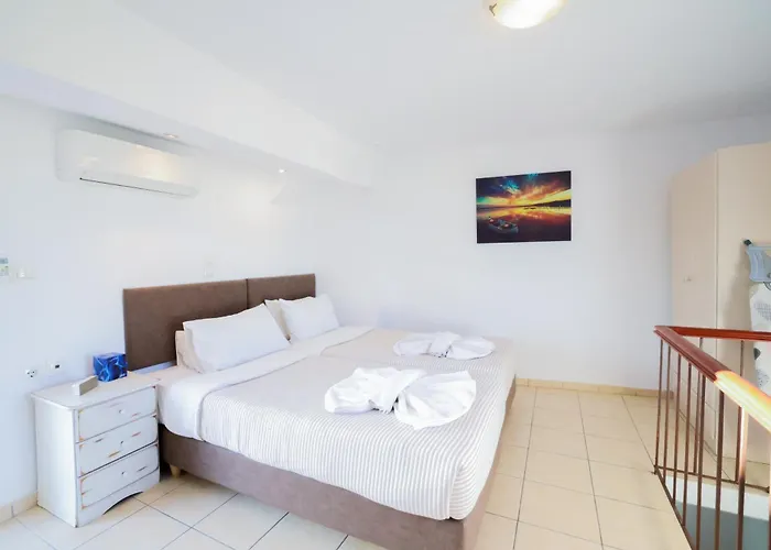 The Botanist Rooms,theotokopoulou Panzió